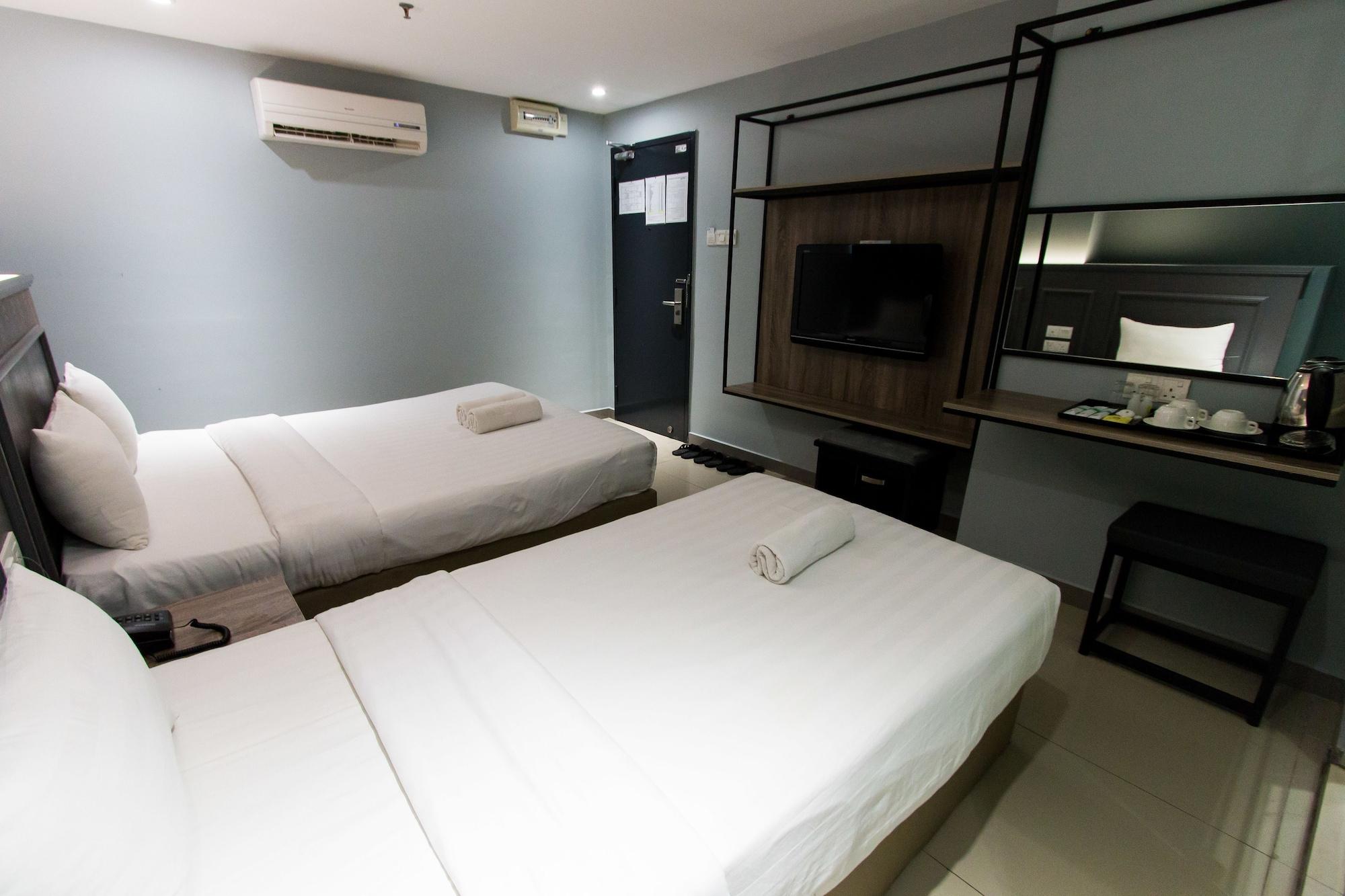 Hotel 99 Bandar Puteri Puchong Exterior photo
