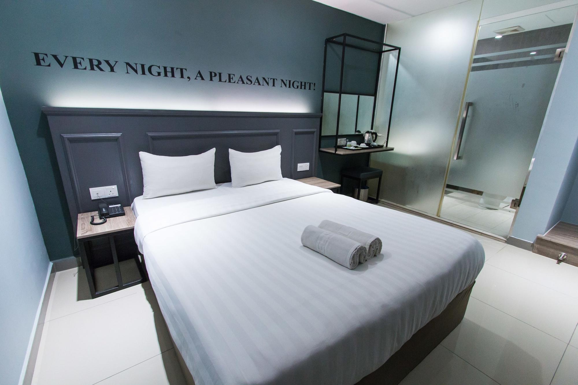 Hotel 99 Bandar Puteri Puchong Exterior photo