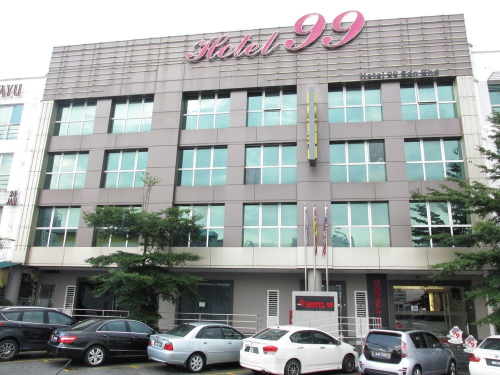 Hotel 99 Bandar Puteri Puchong Exterior photo
